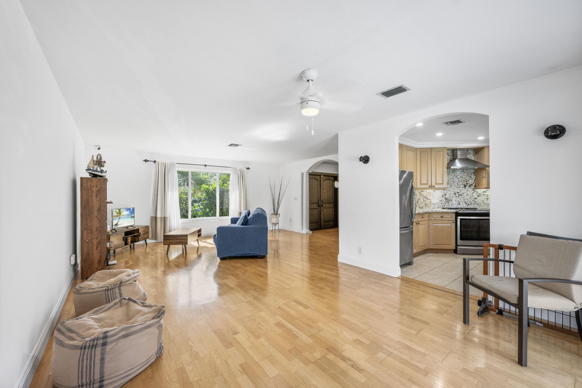 1051 NW 9th Street, Boca Raton, FL 33486 Photo