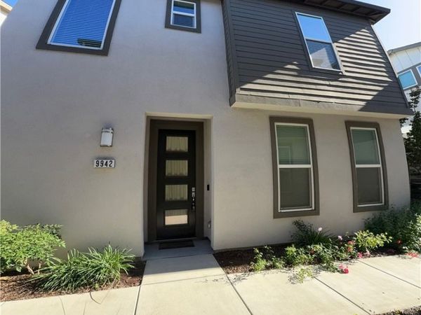 9942 Del Surf Lane, Elk Grove, CA 95757