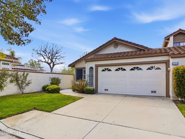 704 Wind Willow Way, Simi Valley, CA 93065