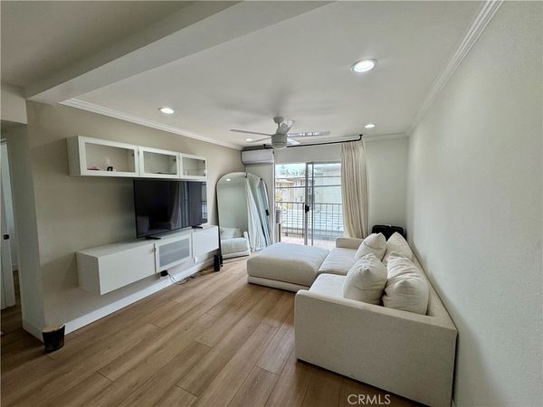 460 Golden, Long Beach, CA 90802