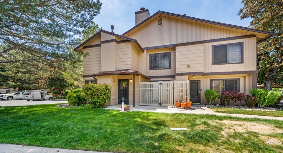 4997 Reggie Road, Reno, NV 89502 Photo