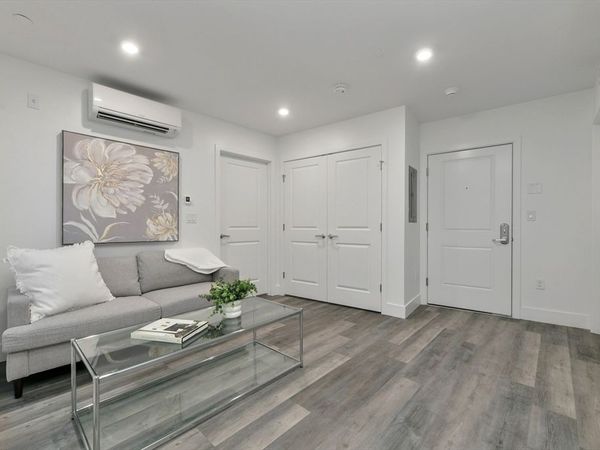 585 Essex St, Unit 520, Lynn, MA 01901