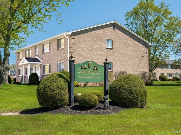 135 Old Lyme Drive , Unit 2, Williamsville, NY 14221