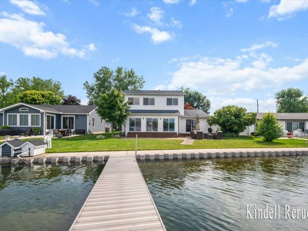 4327 Harmony Drive, Shelbyville, MI 49344