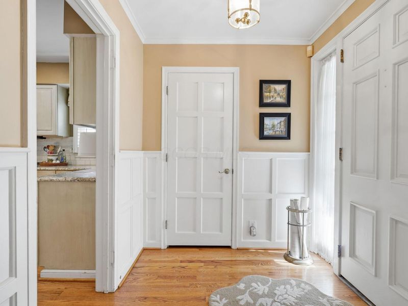 227 S Chesterfield Road, Columbus, OH 43209 Photo 5
