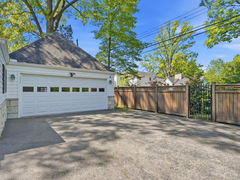 227 S Chesterfield Road, Columbus, OH 43209 Photo 75
