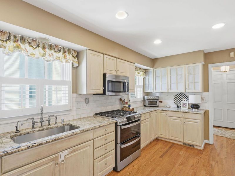 227 S Chesterfield Road, Columbus, OH 43209 Photo 8