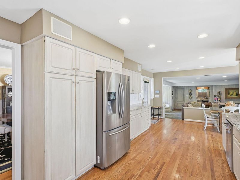 227 S Chesterfield Road, Columbus, OH 43209 Photo 9