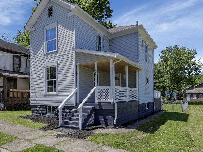 207 Columbia Street , Zanesville, OH 43701 Photo 1
