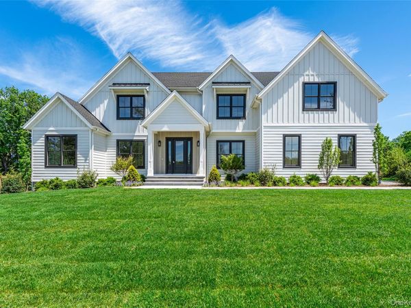 5 Sea Crest Court, Jamesport, NY 11947