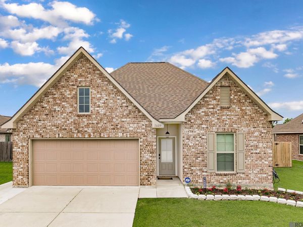 1609 Rangeland Ave, Zachary, LA 70791