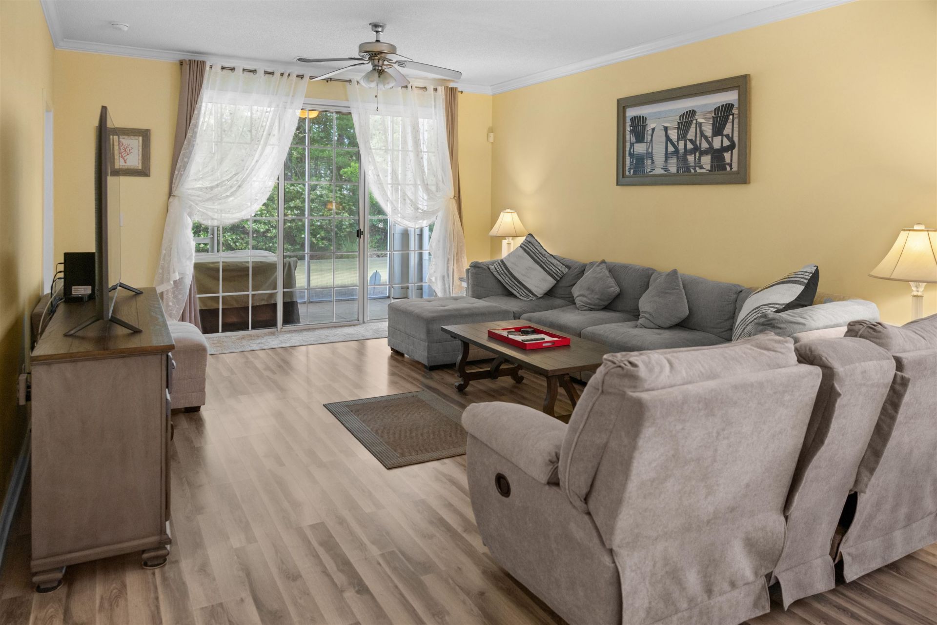6015 Catalina Dr. Photo 10
