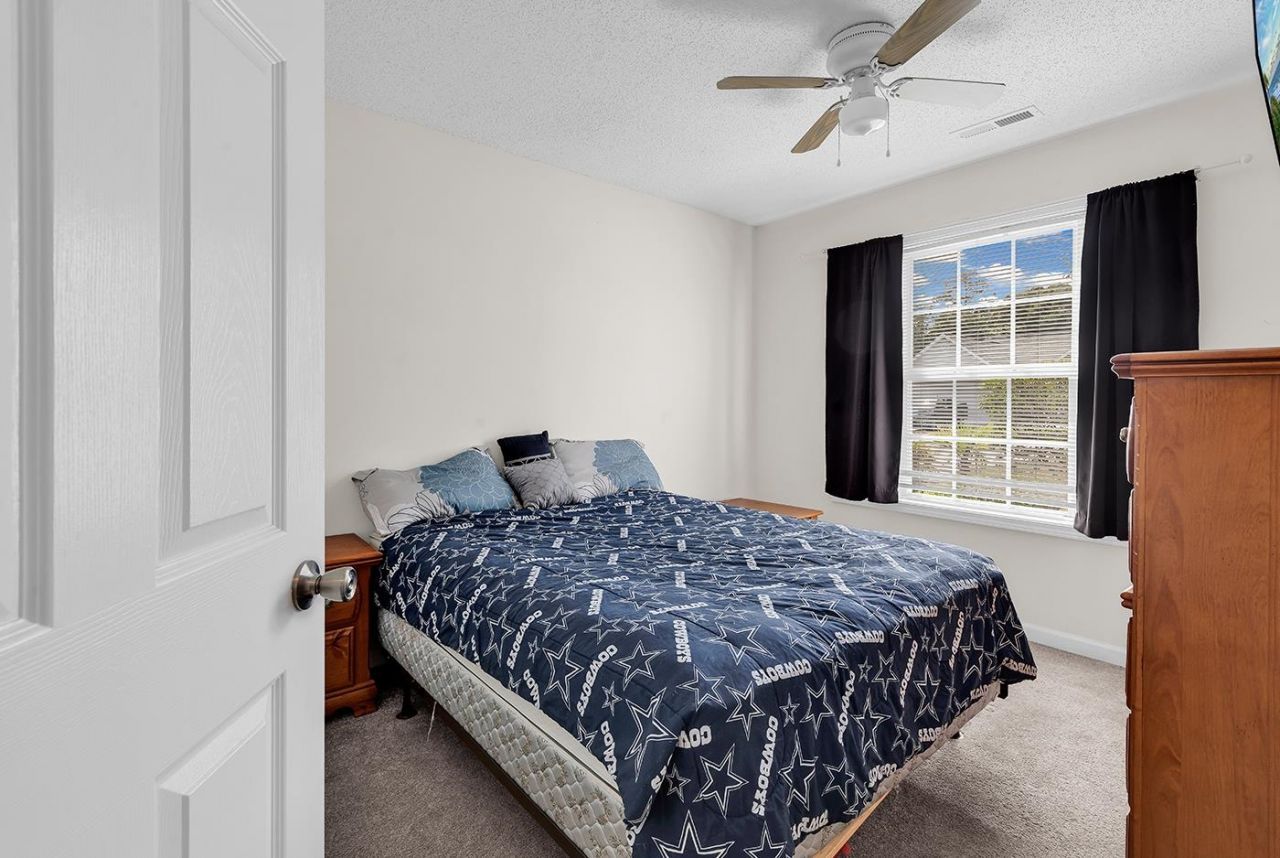 347 Harbour Reef Dr.  Photo 16