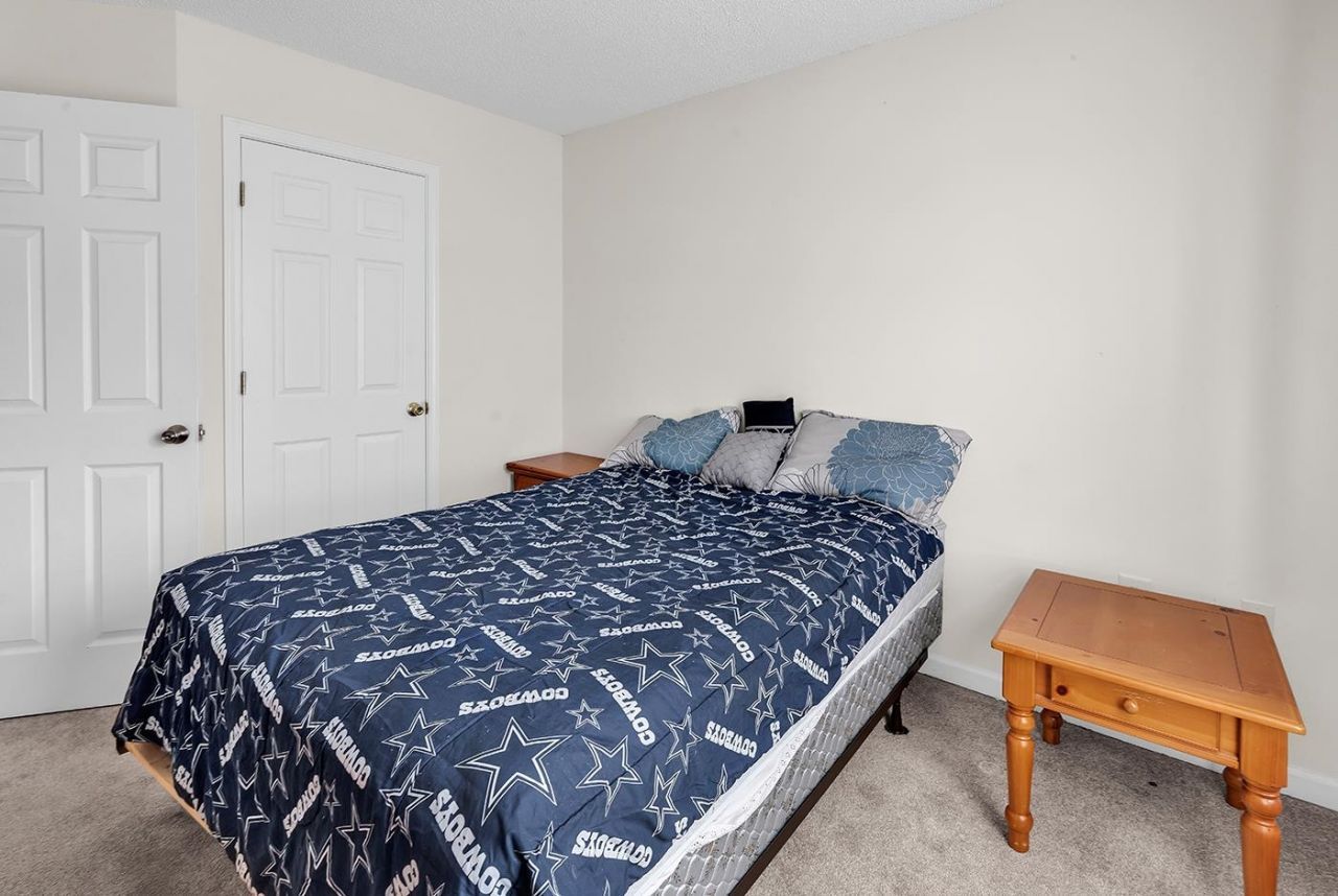 347 Harbour Reef Dr.  Photo 17