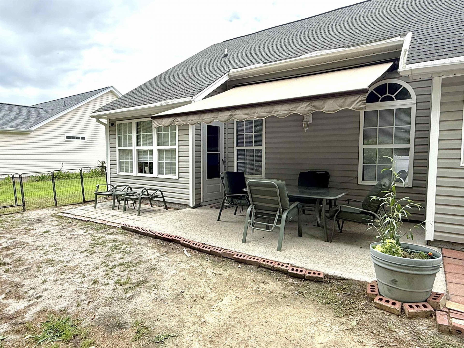 347 Harbour Reef Dr.  Photo 24