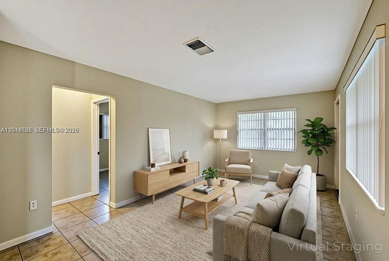 111 SE 4th Ave, Unit 8, Hallandale Beach, FL 33009 Photo