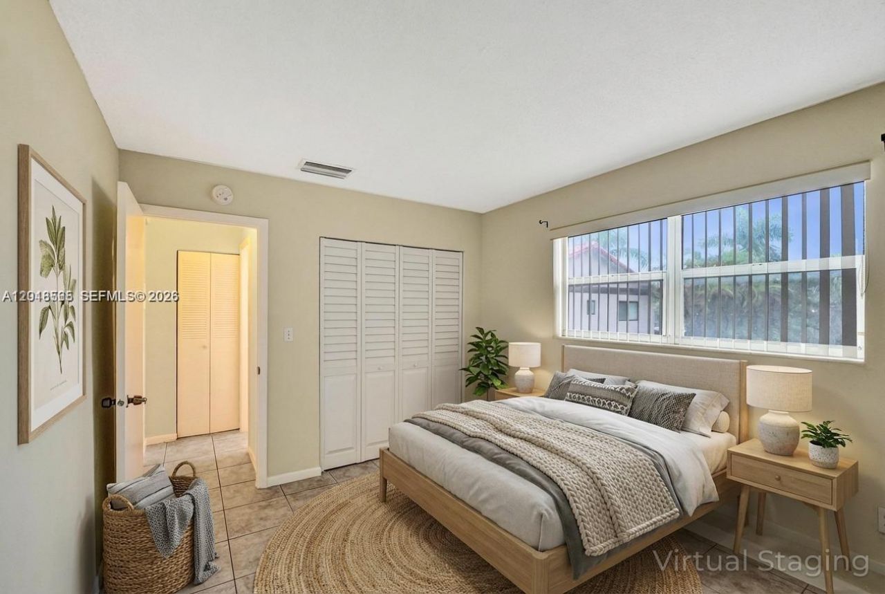 111 SE 4th Ave, Unit 8, Hallandale Beach, FL 33009 Photo