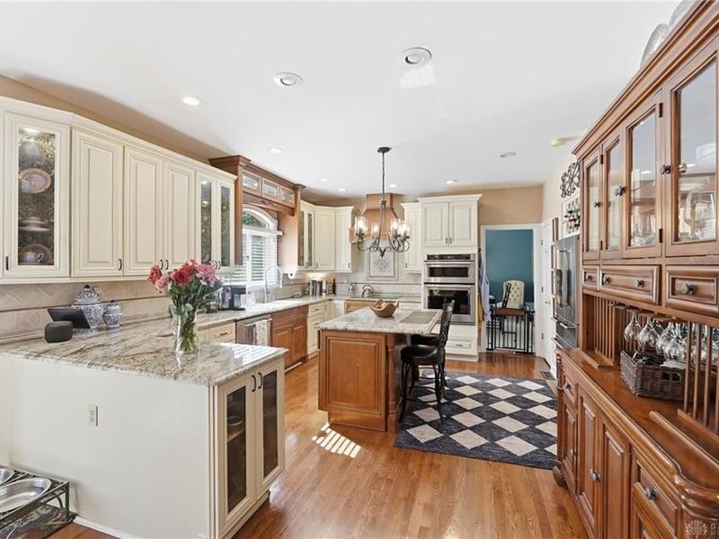 7012 Valley Falls Court, Liberty Township, OH 45011 Photo 2