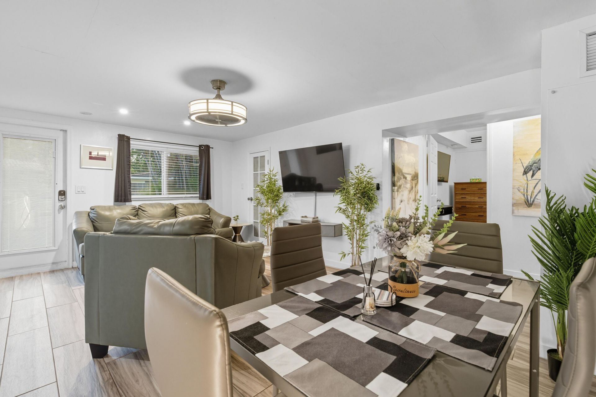 1145 NE 17th Way, Unit 1-2, Fort Lauderdale, FL 33304 Photo