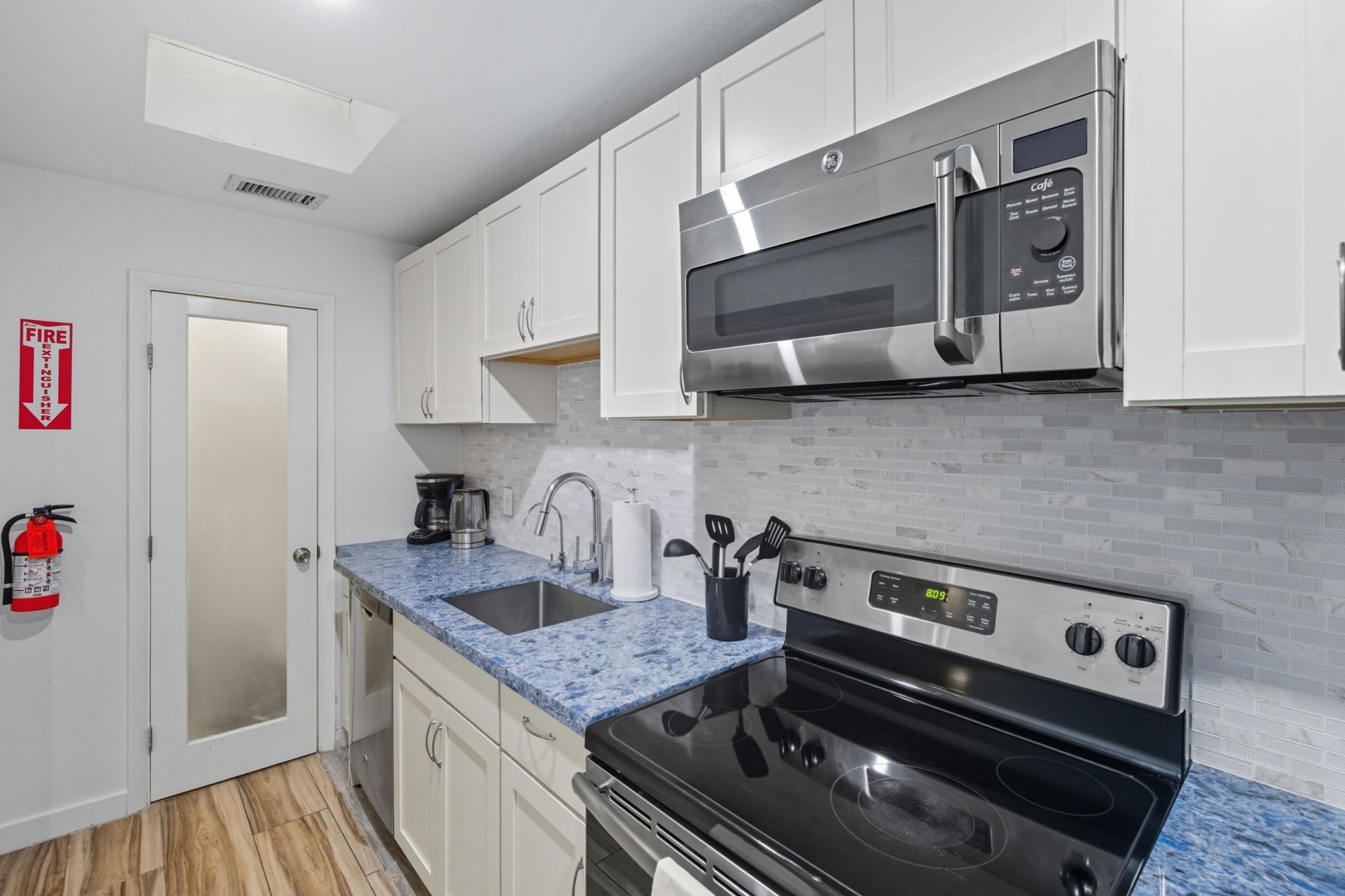 1145 NE 17th Way, Unit 1-2, Fort Lauderdale, FL 33304 Photo