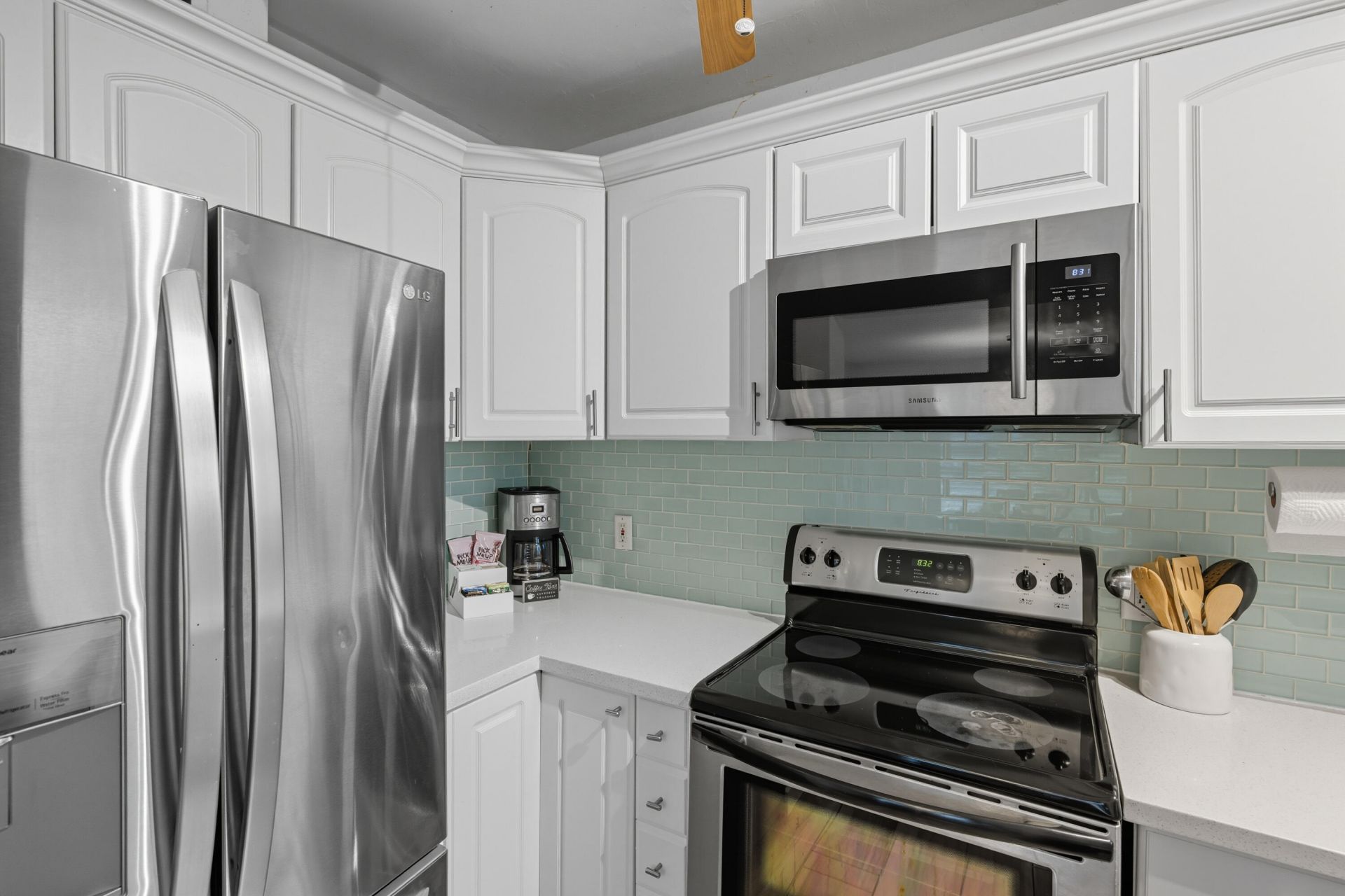 1145 NE 17th Way, Unit 1-2, Fort Lauderdale, FL 33304 Photo