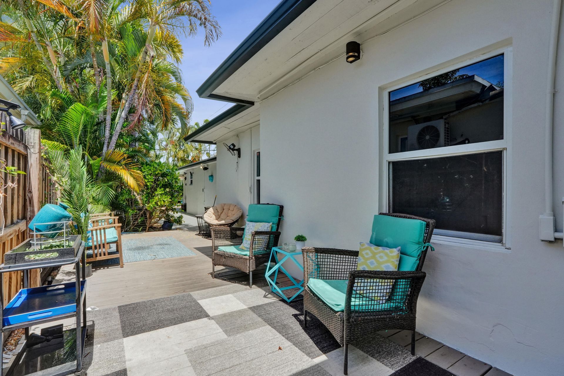 1145 NE 17th Way, Unit 1-2, Fort Lauderdale, FL 33304 Photo