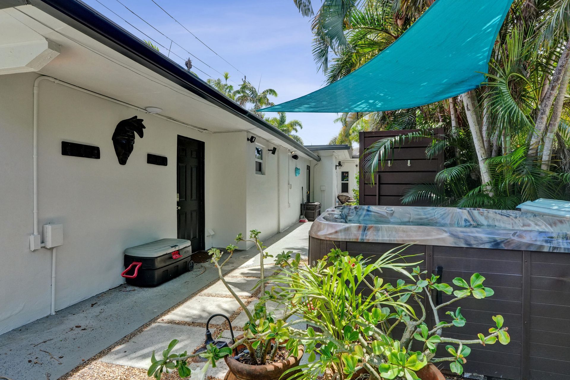 1145 NE 17th Way, Unit 1-2, Fort Lauderdale, FL 33304 Photo