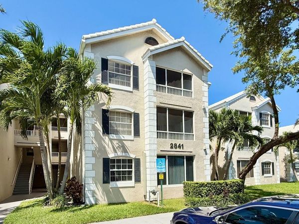 2841 N Oakland Forest Drive, Unit 107, Oakland Park, FL 33309
