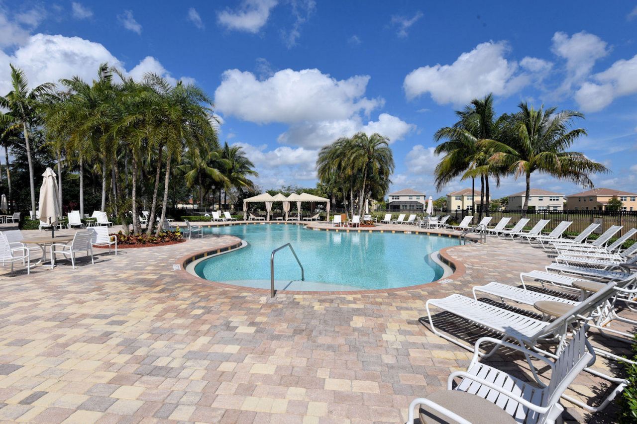 3001 Strada Court, Royal Palm Beach, FL 33411 Photo