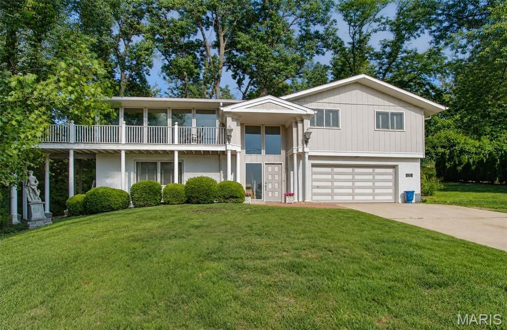590 Watch Hill Road , Collinsville, IL 62234 Main Photo