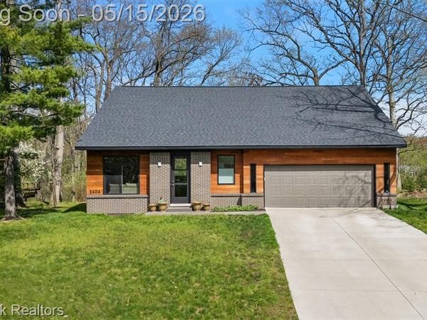 2404 Uplong Street, West Bloomfield Twp, MI 48324