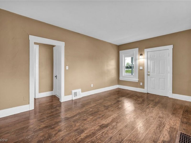 1714 Long Avenue, Lorain, OH 44052 Photo 12