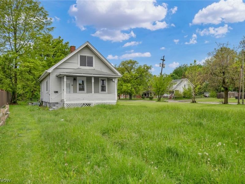 1714 Long Avenue, Lorain, OH 44052 Photo 2