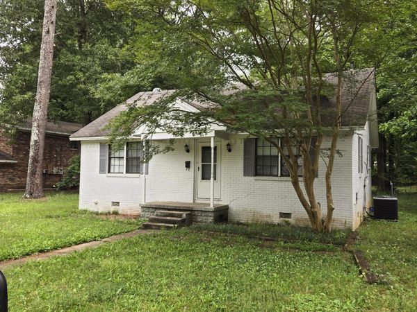 203 Lindbergh, Starkville, MS 39759