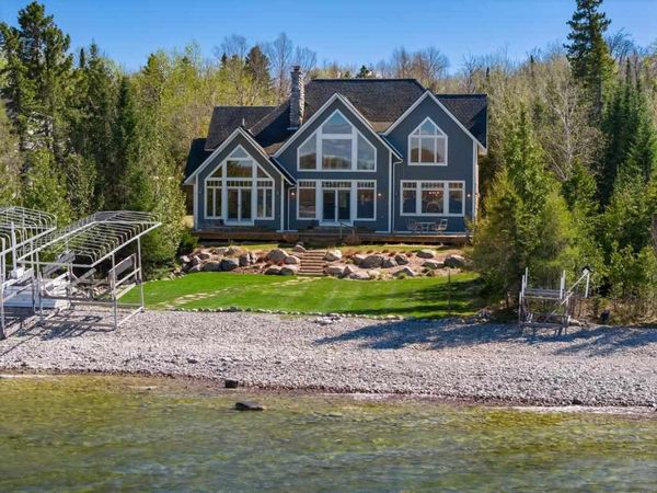 9175 Pine Lake Road, East Jordan, MI 49727