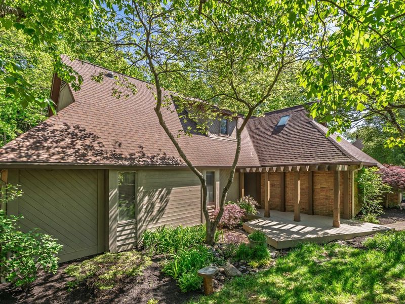 130 Whieldon Lane, Columbus, OH 43085 Photo 1