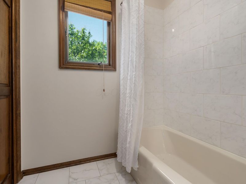 130 Whieldon Lane, Columbus, OH 43085 Photo 39