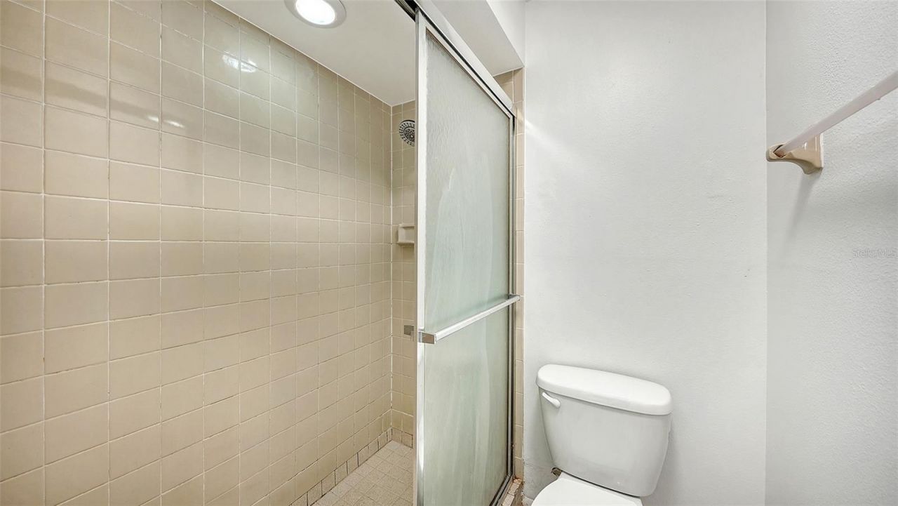 5010 Barrington Circle, Unit 2001, Sarasota, FL 34234 Photo
