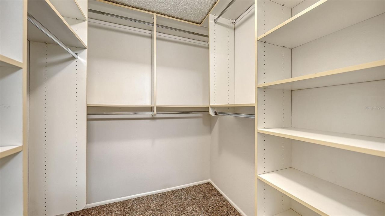 5010 Barrington Circle, Unit 2001, Sarasota, FL 34234 Photo