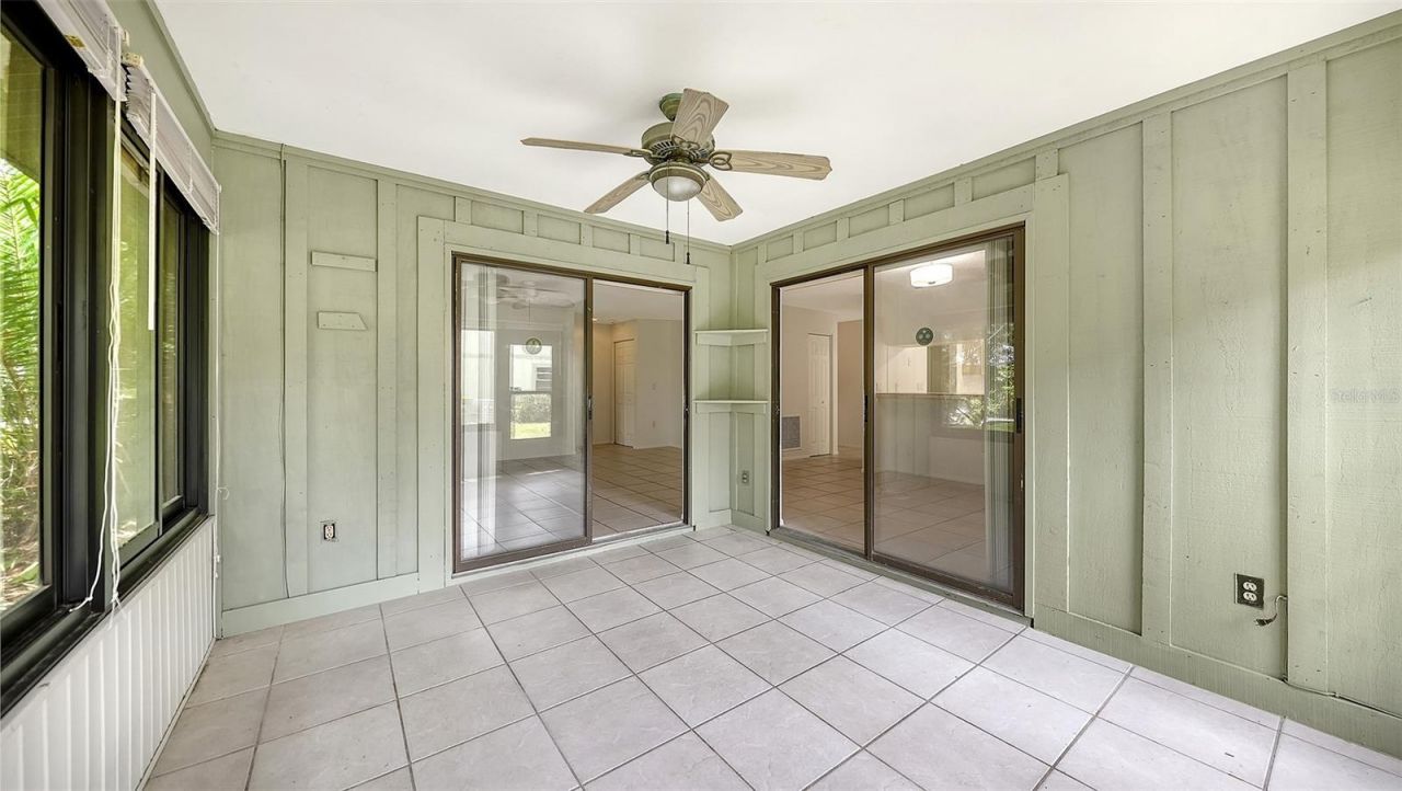 5010 Barrington Circle, Unit 2001, Sarasota, FL 34234 Photo