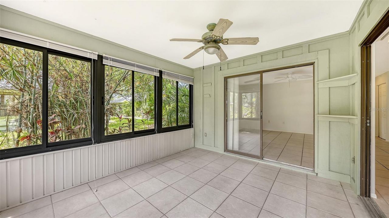5010 Barrington Circle, Unit 2001, Sarasota, FL 34234 Photo