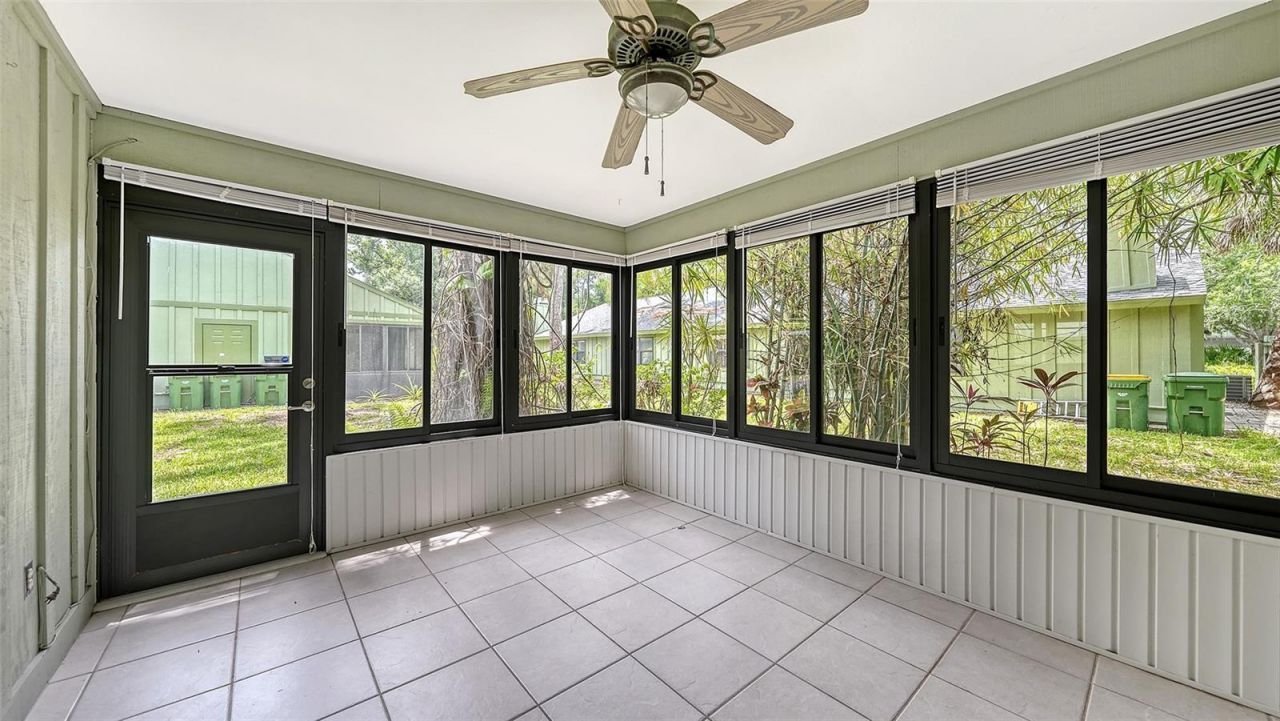 5010 Barrington Circle, Unit 2001, Sarasota, FL 34234 Photo