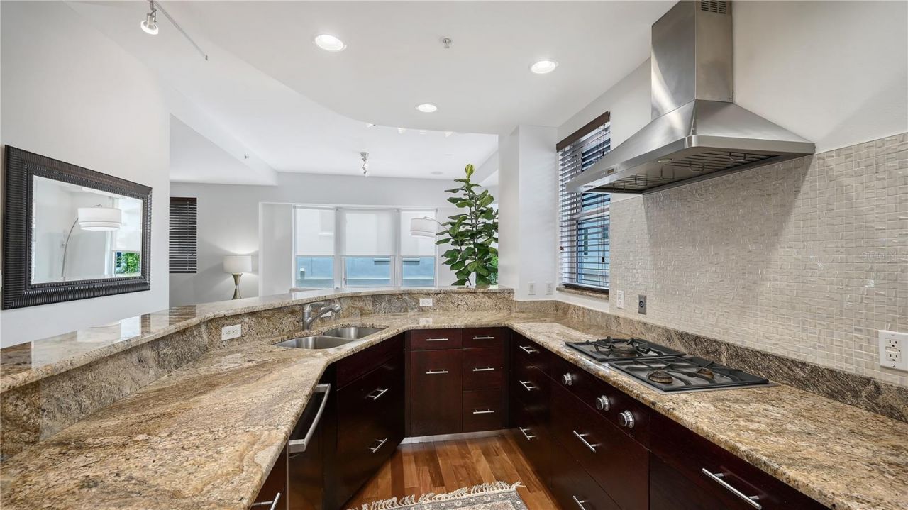 235 Cocoanut Avenue, Unit 113C, Sarasota, FL 34236 Photo