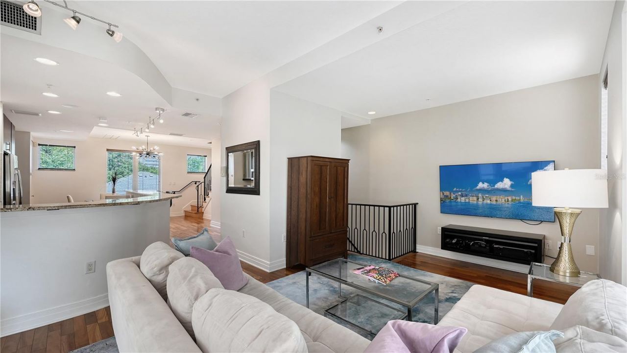 235 Cocoanut Avenue, Unit 113C, Sarasota, FL 34236 Photo