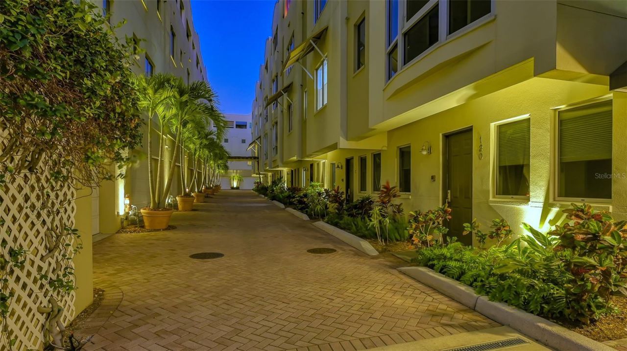 235 Cocoanut Avenue, Unit 113C, Sarasota, FL 34236 Photo