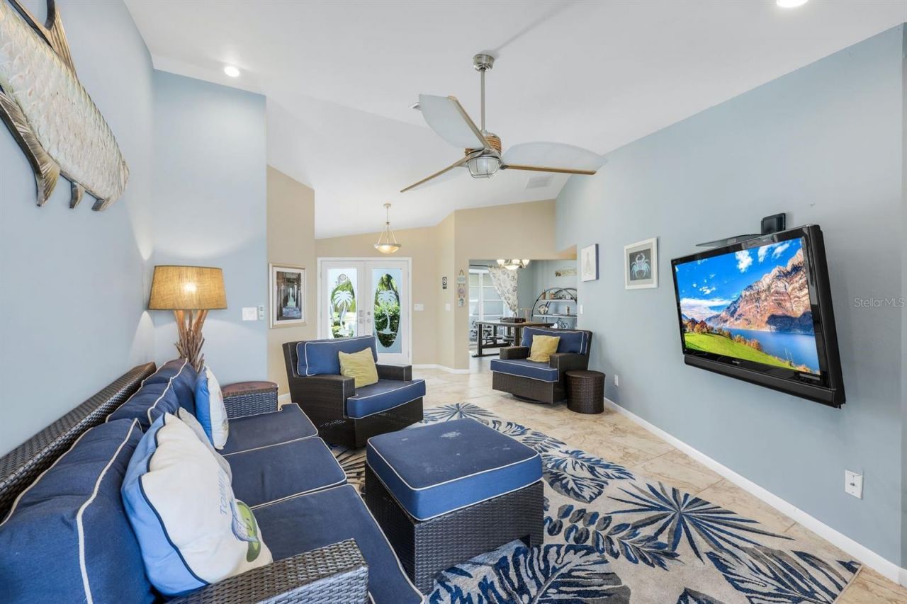 719 El Dorado Parkway W, Cape Coral, FL 33914 Photo