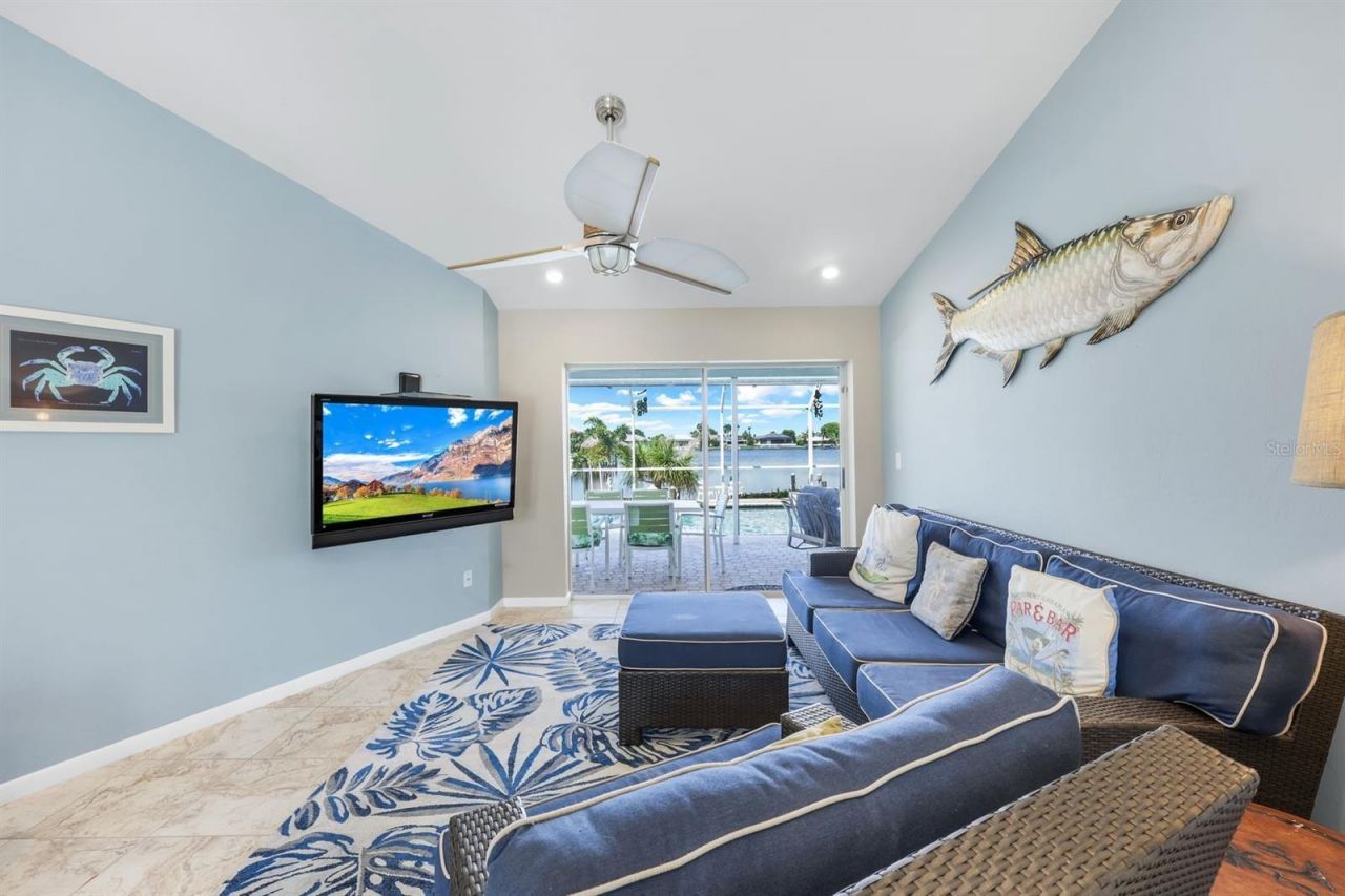 719 El Dorado Parkway W, Cape Coral, FL 33914 Photo