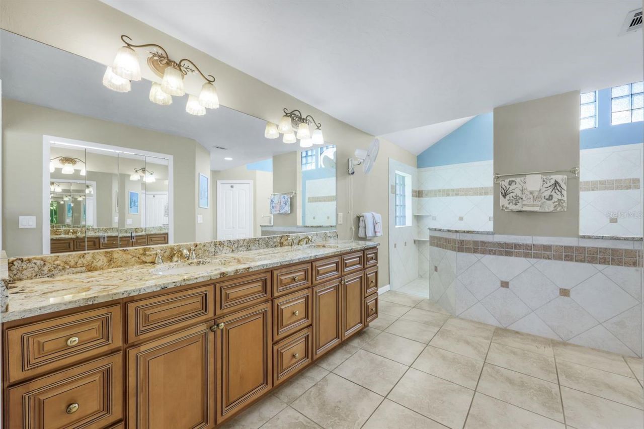 719 El Dorado Parkway W, Cape Coral, FL 33914 Photo