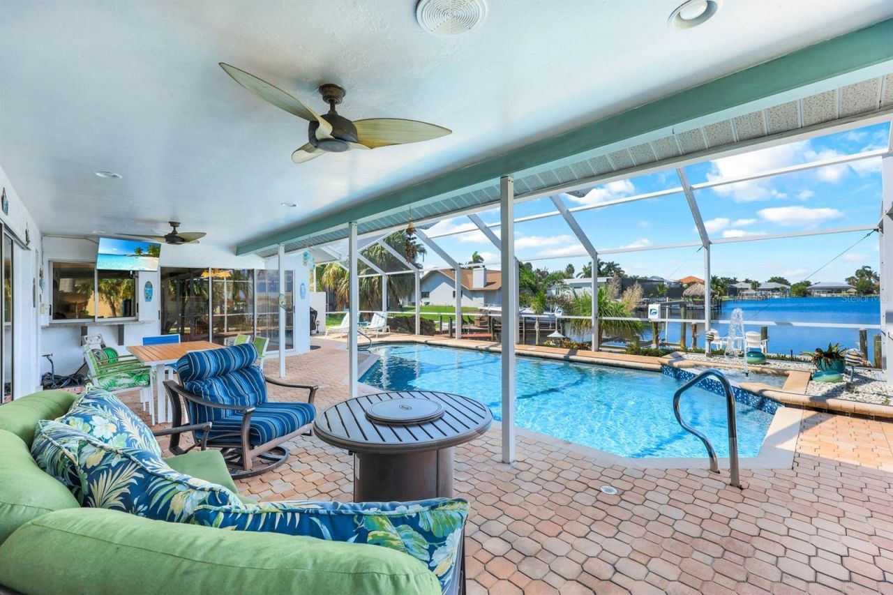 719 El Dorado Parkway W, Cape Coral, FL 33914 Photo