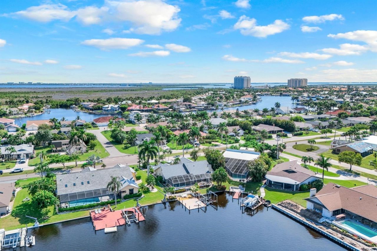 719 El Dorado Parkway W, Cape Coral, FL 33914 Photo